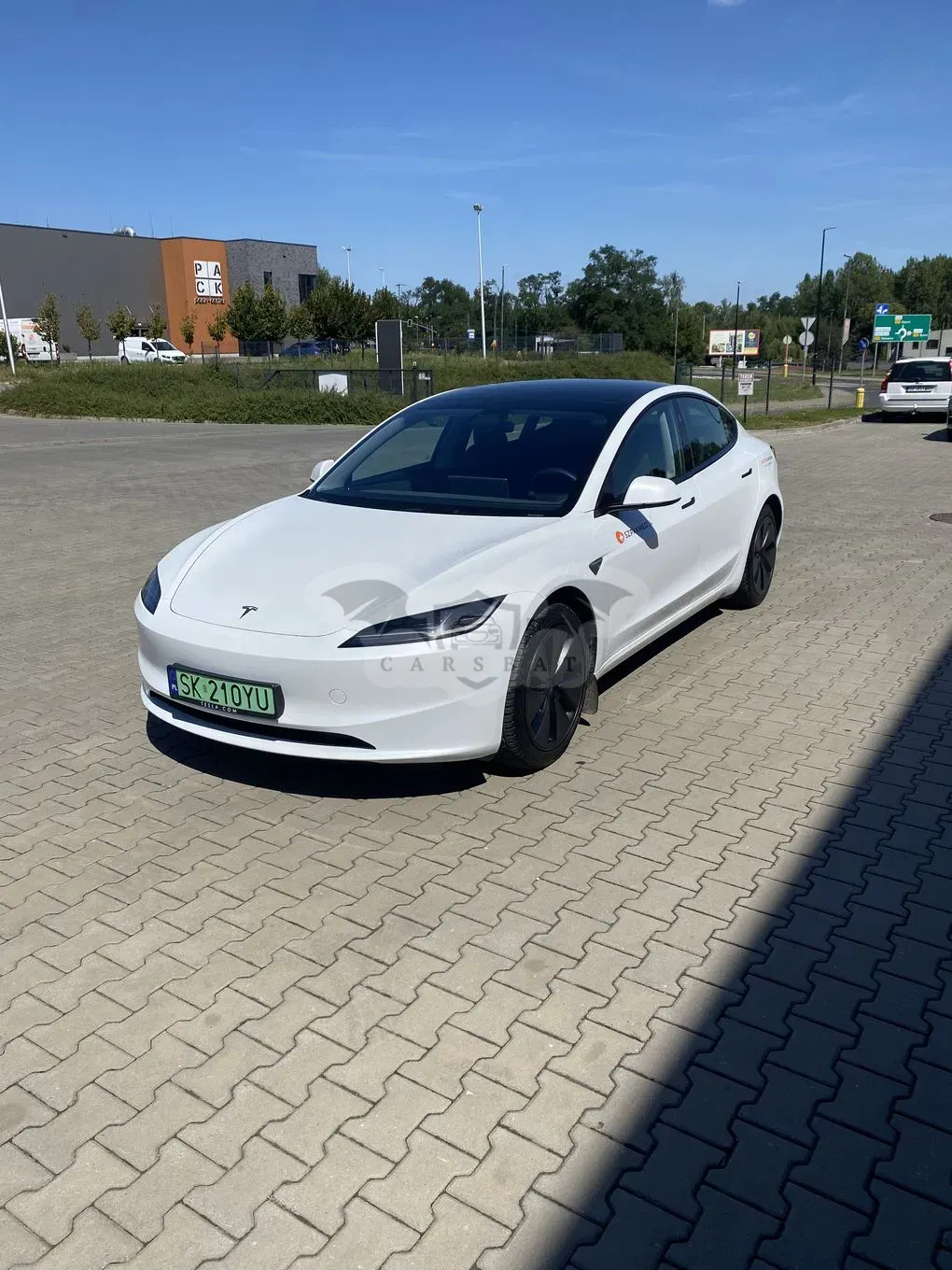 Tesla Model 3 2024
