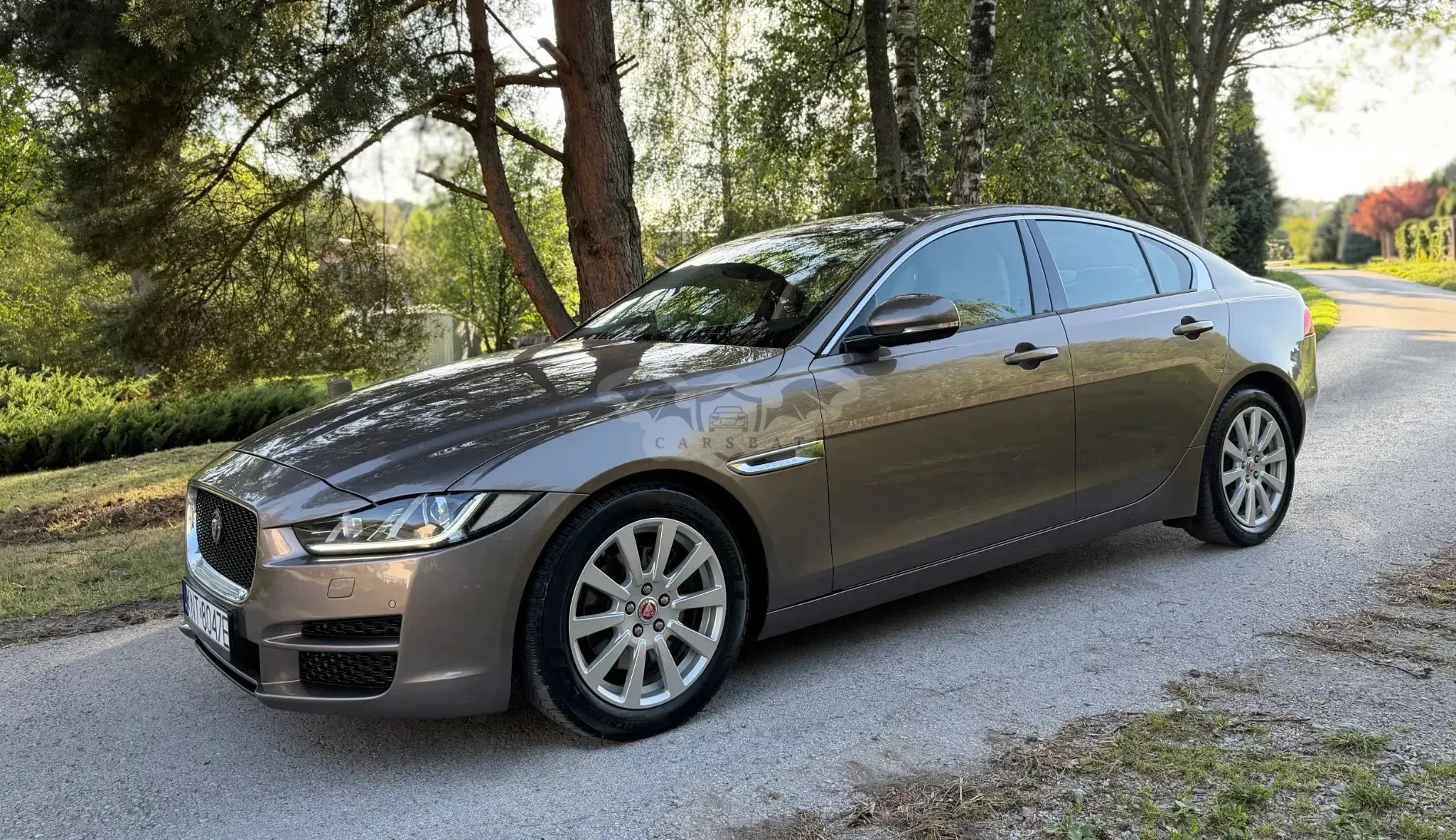 Jaguar XE D180 R-Dynamic S 2016