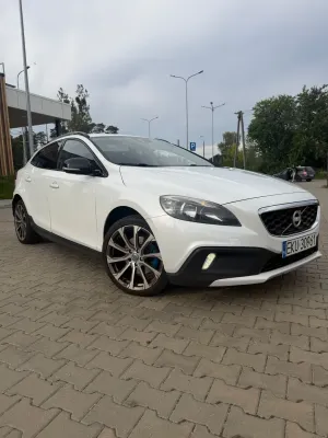 Volvo V40 II (2012-) 2013