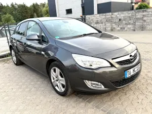 Opel Astra J (2009-2019) 2011