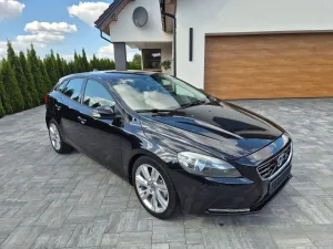 Volvo V40 II (2012-) D2 Kinetic 2013