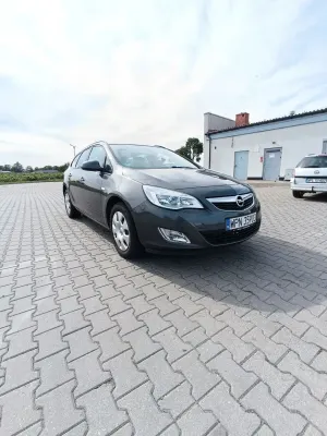 Opel Astra J (2009-2019) 1.4 Turbo 2011