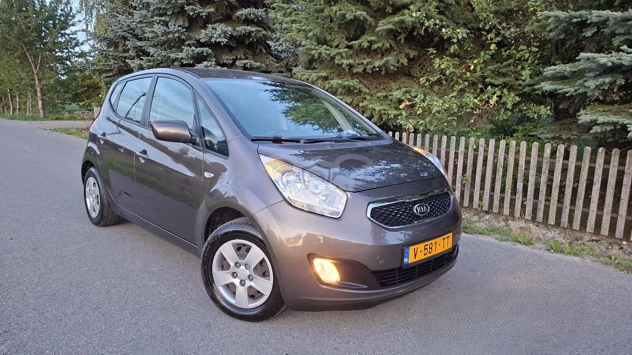 Kia Venga 1.6 L 2012