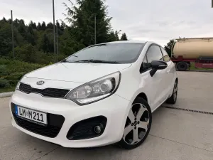 Kia Rio III (2011-) 1.2 Dream Team Edition 2012