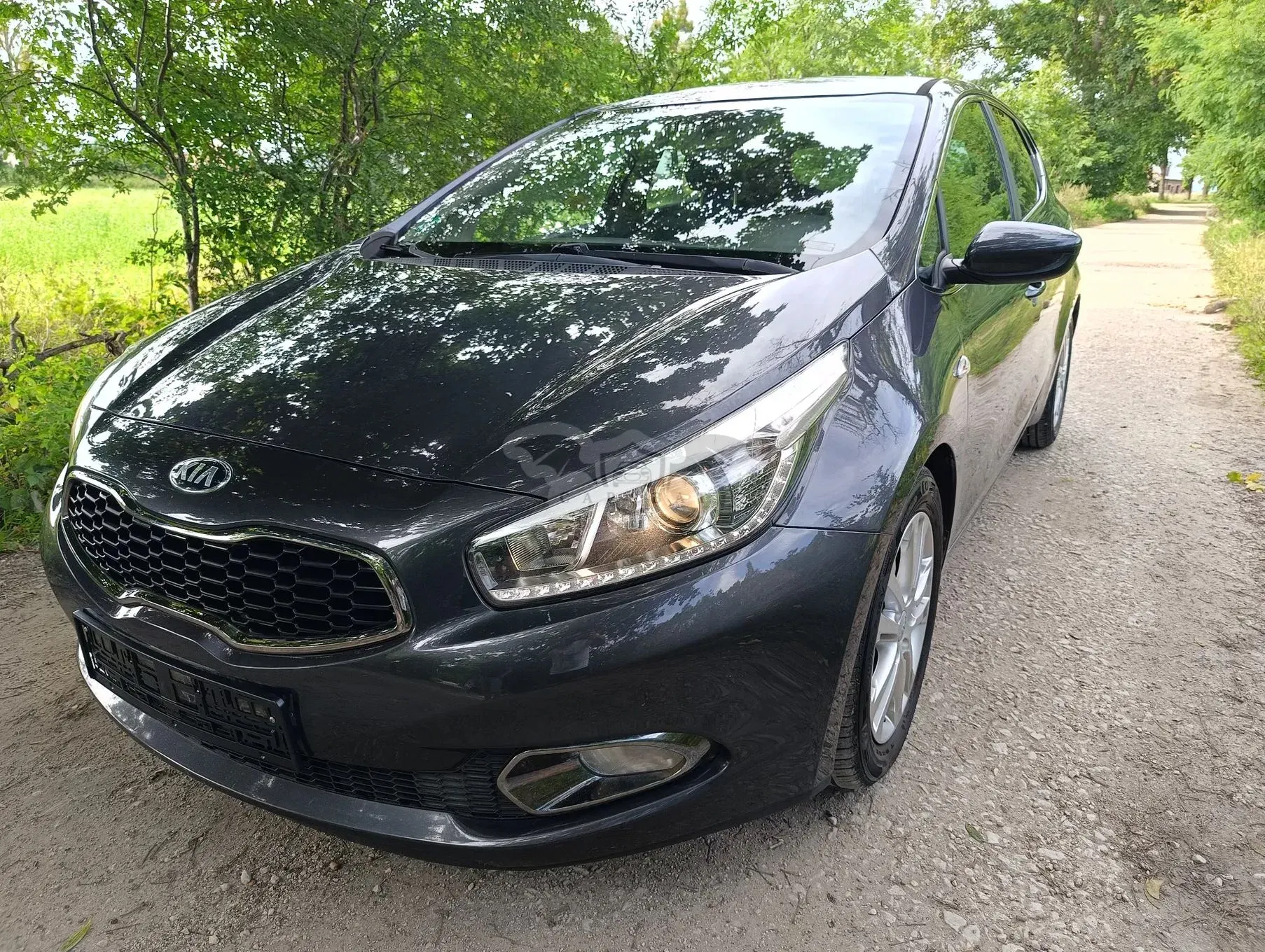 Kia Ceed II (2012-) 1.6 CRDi 128 Fifa World Cup Edition 2014