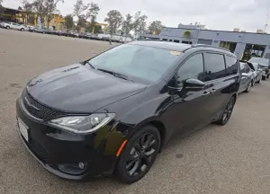 Chrysler Pacifica 2018