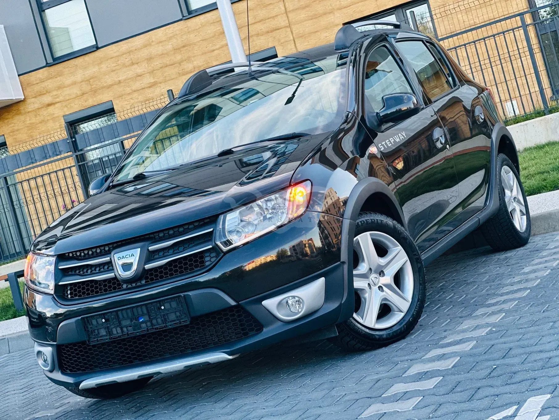Dacia Sandero II (2012-2020) 0.9 TCe Laureate S&S EU6 2015