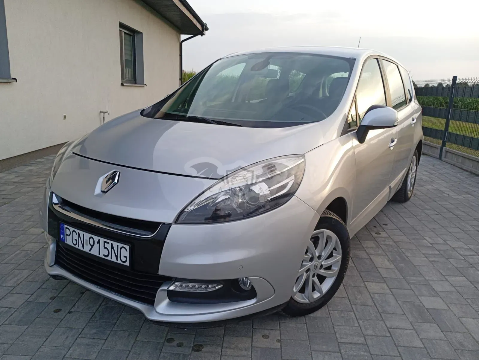 Renault Scenic III (2009-2016) 1.5 dCi Expression 2012