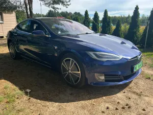 Tesla Model S Long Range Plus 2016