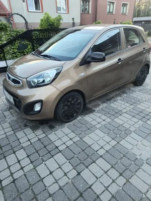 Kia Picanto (Morning) II (2011-) 1.0 M 2012