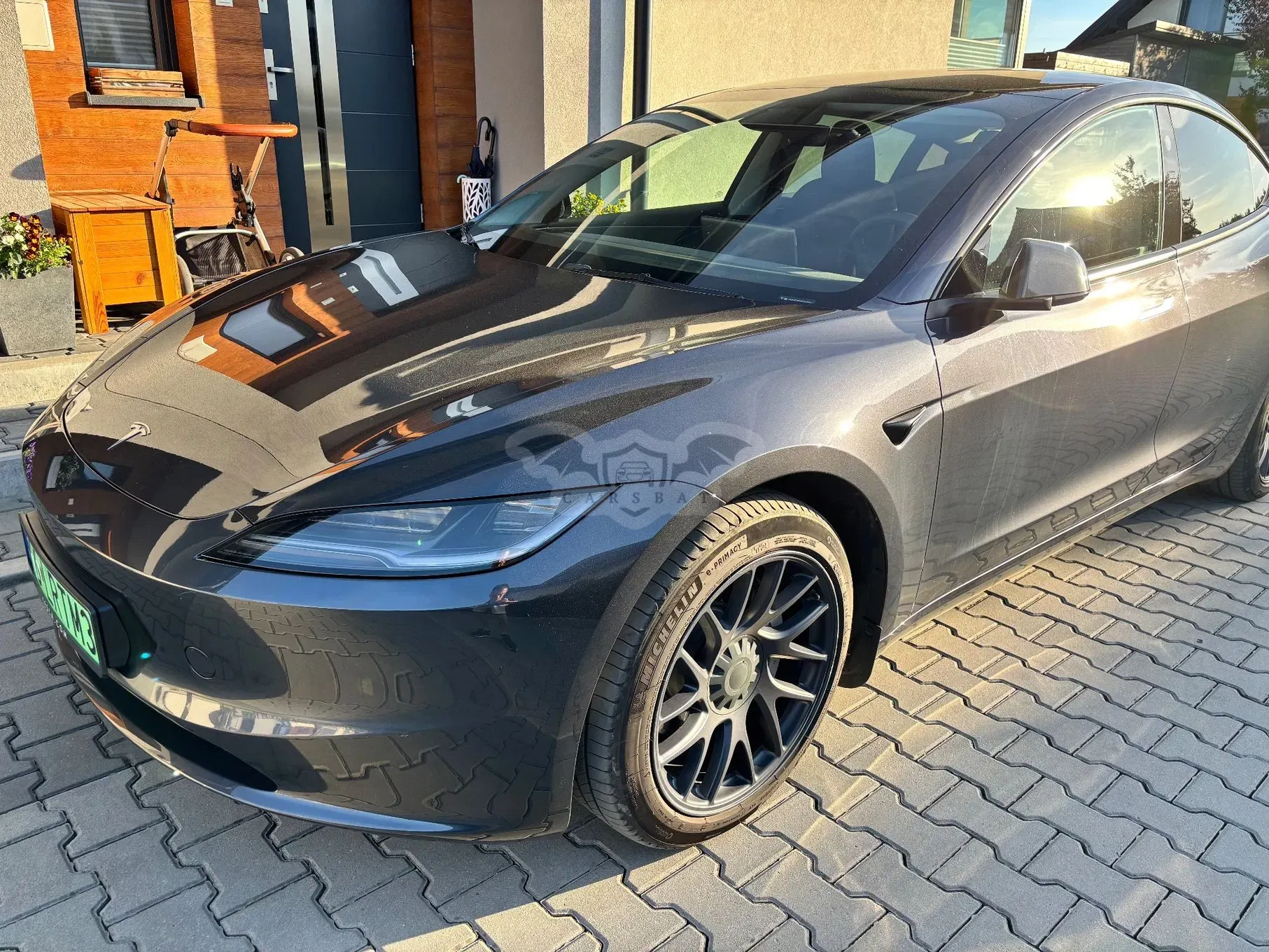 Tesla Model 3 AWD 2024
