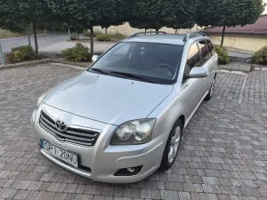 Toyota Avensis II (2003-2009) 2.0 D-4D Luna 2008