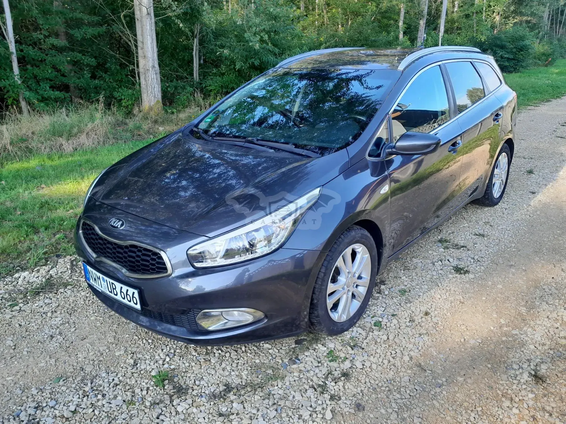 Kia Ceed II (2012-) 1.6 CRDi 128 Dream-Team Edition 2013