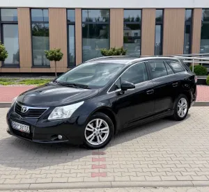 Toyota Avensis III (2009-) 2.0 D-4D Luna 2009