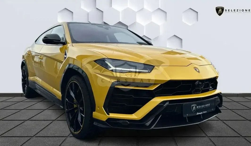 Lamborghini Urus Standard 2021