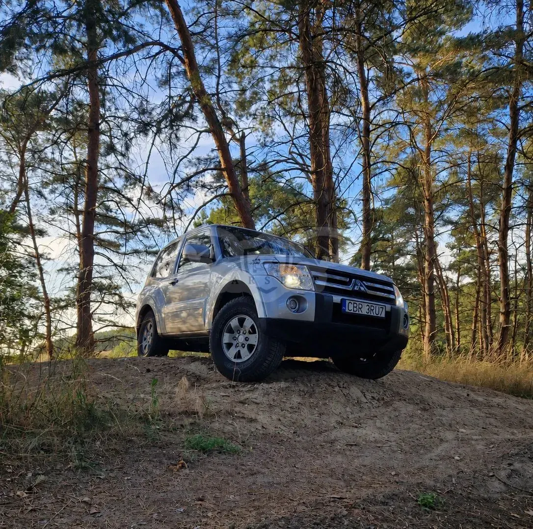 Mitsubishi Pajero IV (2007-) 3.2 DID Intense + 2007