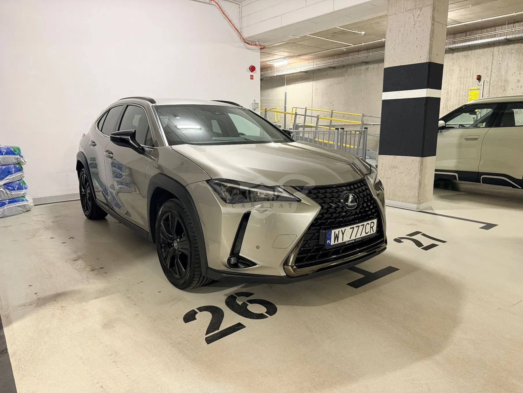 Lexus UX 2021