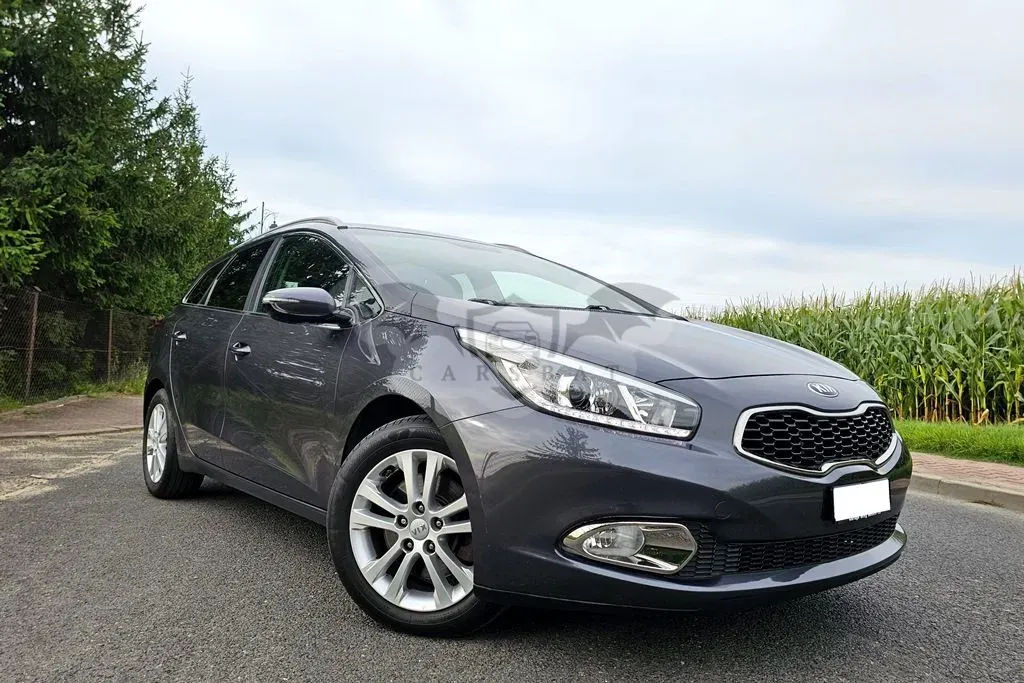 Kia Ceed II (2012-) 1.6 CRDi 128 Platinum Edition 2015